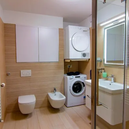 Sandro Apartment